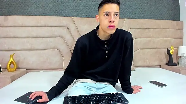 thiago19s online show from June 16, 1:24 pm