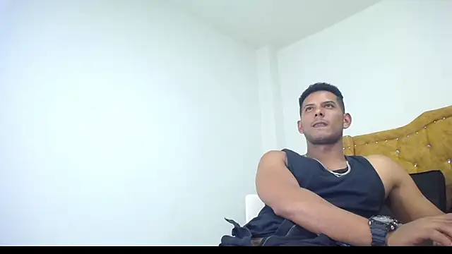 Chris Dick23 online show from May 16, 5:38 am