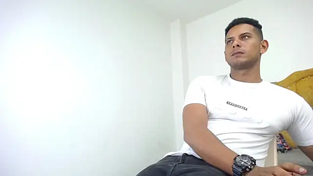 Chris Dick23 online show from May 14, 5:27 am