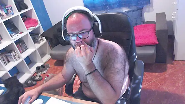 ravingr4d4 online show from July 28, 4:39 pm