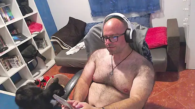 ravingr4d4 online show from July 31, 11:14 pm