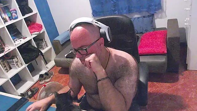 ravingr4d4 online show from July 29, 10:31 pm