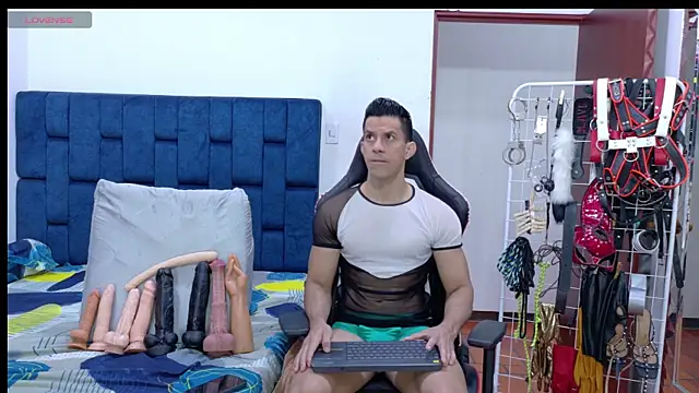 JoseRumbero26 online show from June 10, 11:23 am