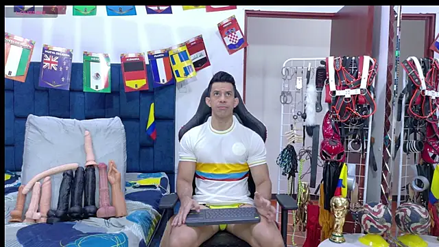 JoseRumbero26 online show from June 12, 11:52 am