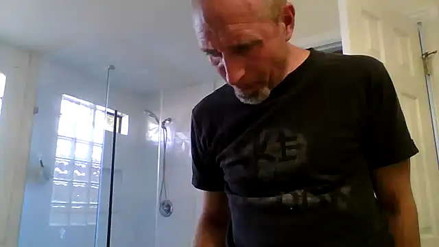 El Gizmo online show from June 11, 11:25 pm