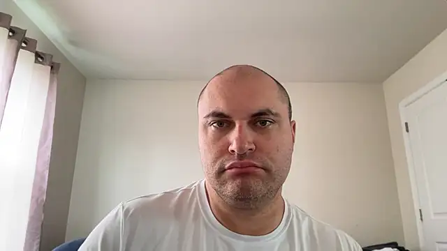 SluggishChase99 online show from April 29, 4:22 pm