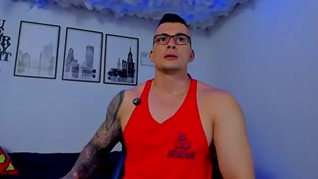 seancarreraa online show from May 21, 9:41 pm