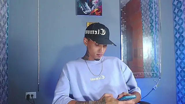 Liam lee online show from May 20, 12:28 am