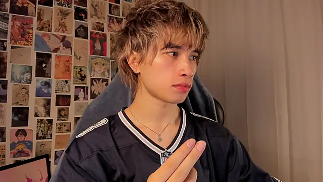 liamelf online show from June 3, 7:43 am