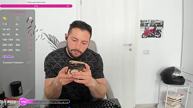 ZackFraser online show from May 9, 10:16 am