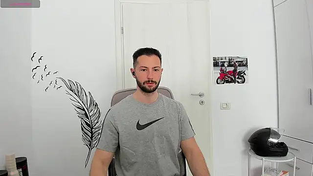 ZackFraser online show from May 1, 8:06 am