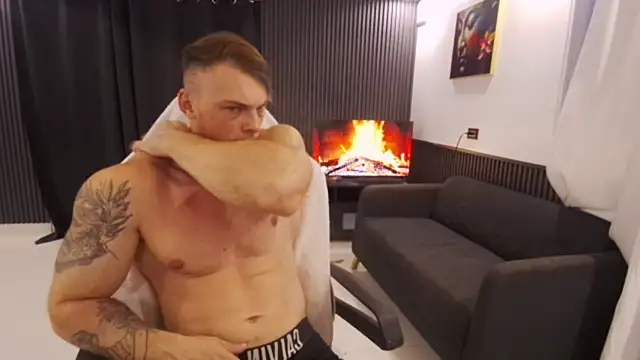 YourHotGreg online show from June 28, 11:44 pm