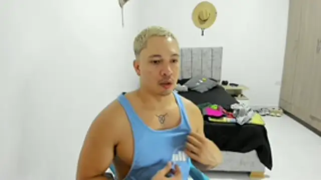 Valerioe online show from May 6, 3:45 pm