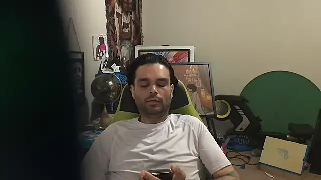 GForceSavage online show from May 5, 11:27 pm