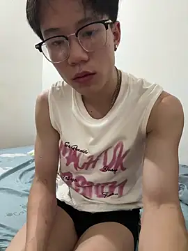 a207199 online show from May 8, 12:16 pm