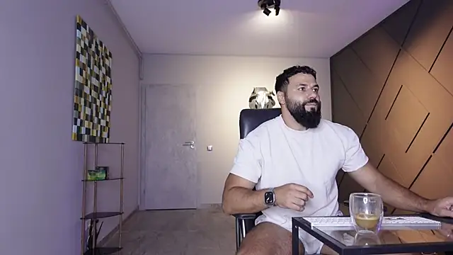 mattmasterss online show from August 5, 7:52 pm