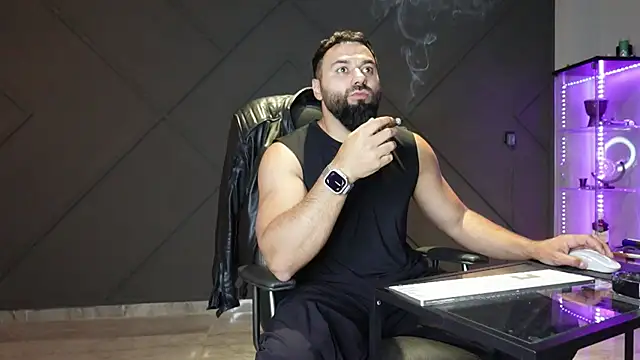mattmasterss online show from May 15, 9:01 pm