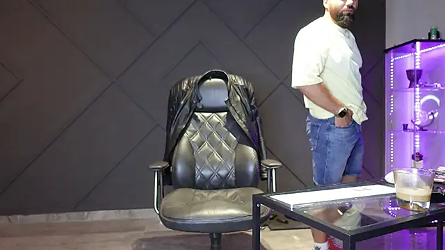 mattmasterss online show from May 14, 7:12 pm