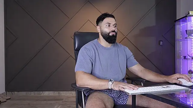 mattmasterss online show from July 22, 8:23 pm