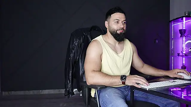 mattmasterss online show from April 30, 9:19 pm