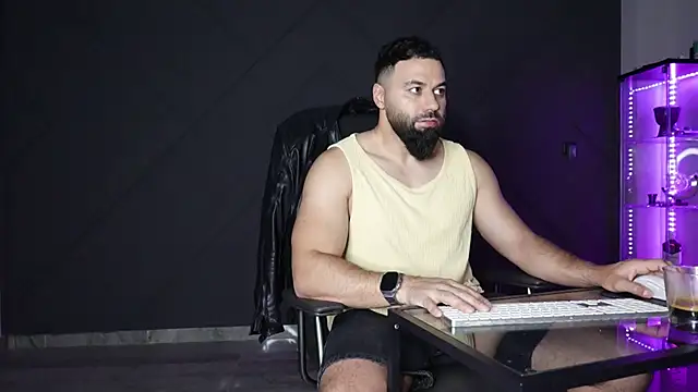 mattmasterss online show from May 3, 10:34 pm