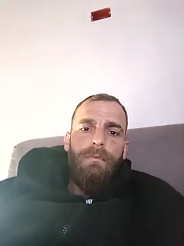 Antonio Vatooo online show from May 2, 7:49 pm