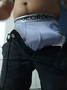 Danielitohot23cm online show from July 12, 12:12 am