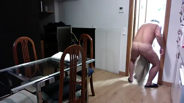 nakedalways999 online show from May 9, 5:25 pm