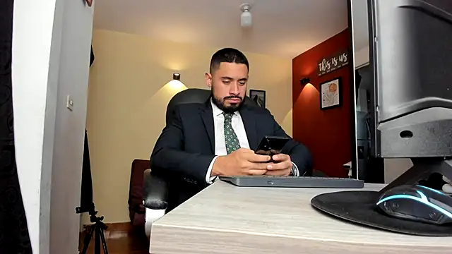 thesexlawyer1 online show from May 17, 3:36 am