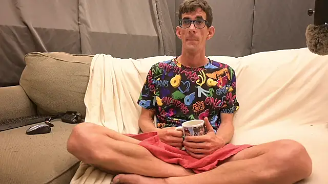 joeiandola online show from May 22, 4:45 pm