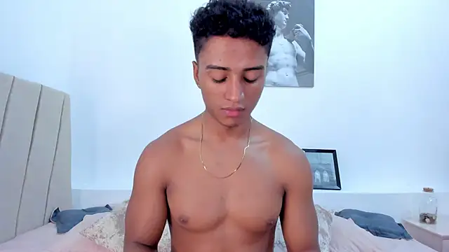 MagnusKing  online show from July 28, 3:47 am