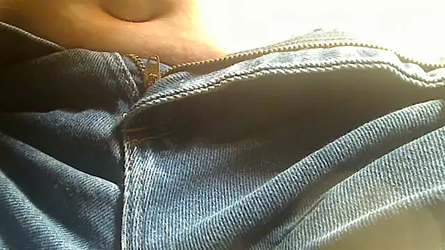 markluvskitty online show from June 26, 1:35 pm