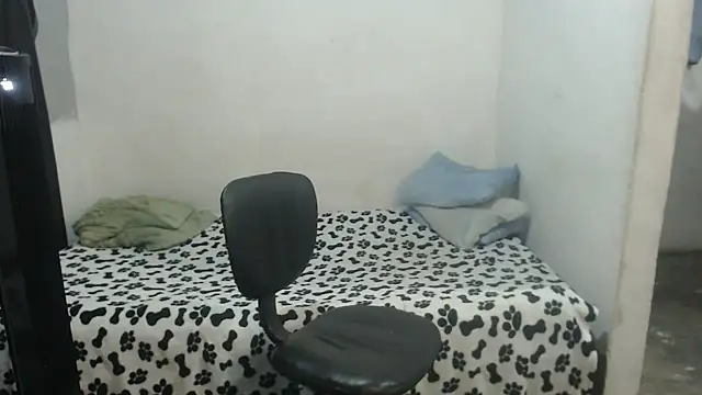 grandominantex1 online show from July 31, 5:18 am