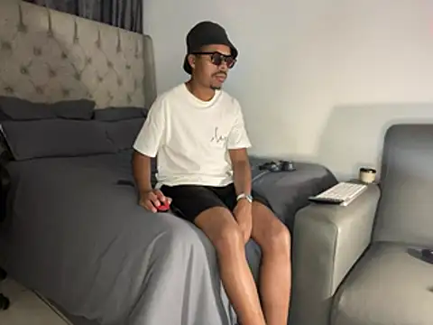 JaroDawg47 online show from May 21, 7:18 pm