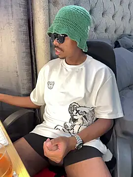 JaroDawg47 online show from May 1, 11:24 am