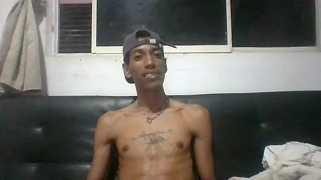 AlbertBigCock online show from June 30, 3:51 am