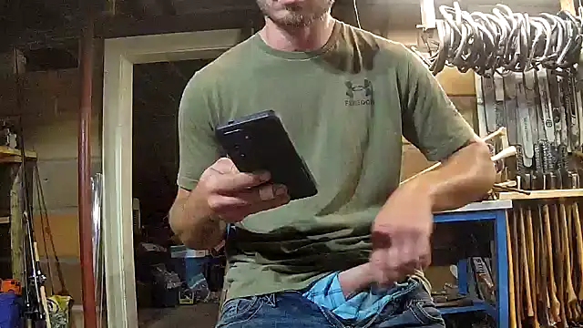 Bigoleslong98765 online show from July 28, 5:23 pm