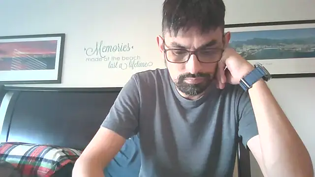 spence204011 online show from June 22, 8:57 pm