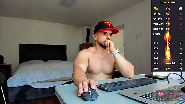 supermanboy94 online show from May 5, 5:53 am