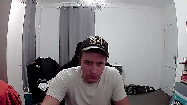PKrisztian online show from May 16, 10:52 pm