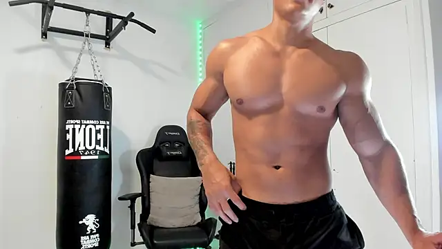 dan01  online show from June 22, 5:46 am