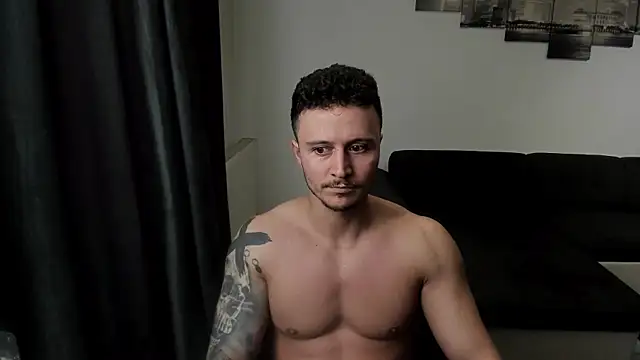 Richarddarell1 online show from June 9, 5:09 am