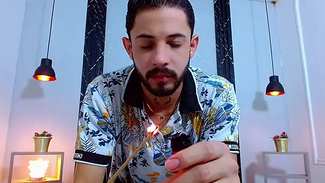 Erick Wall online show from July 30, 3:06 am