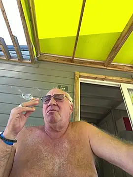biggandybig online show from August 7, 9:49 am
