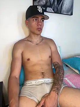 santiago sosa24 online show from May 5, 3:46 pm