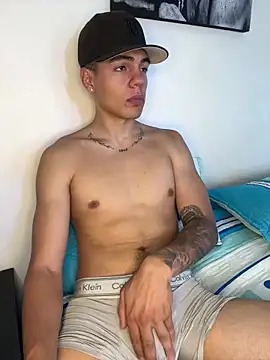 santiago sosa24 online show from May 14, 3:10 pm