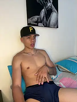 santiago sosa24 online show from May 2, 11:07 pm