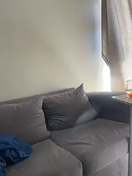 jaytee198610 online show from May 3, 7:55 am