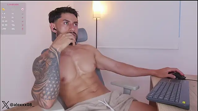 alexxxmachine online show from July 26, 11:22 pm