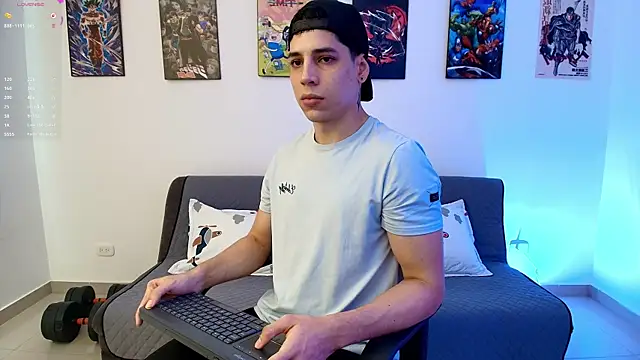jonathanjoestar  online show from May 5, 9:26 pm